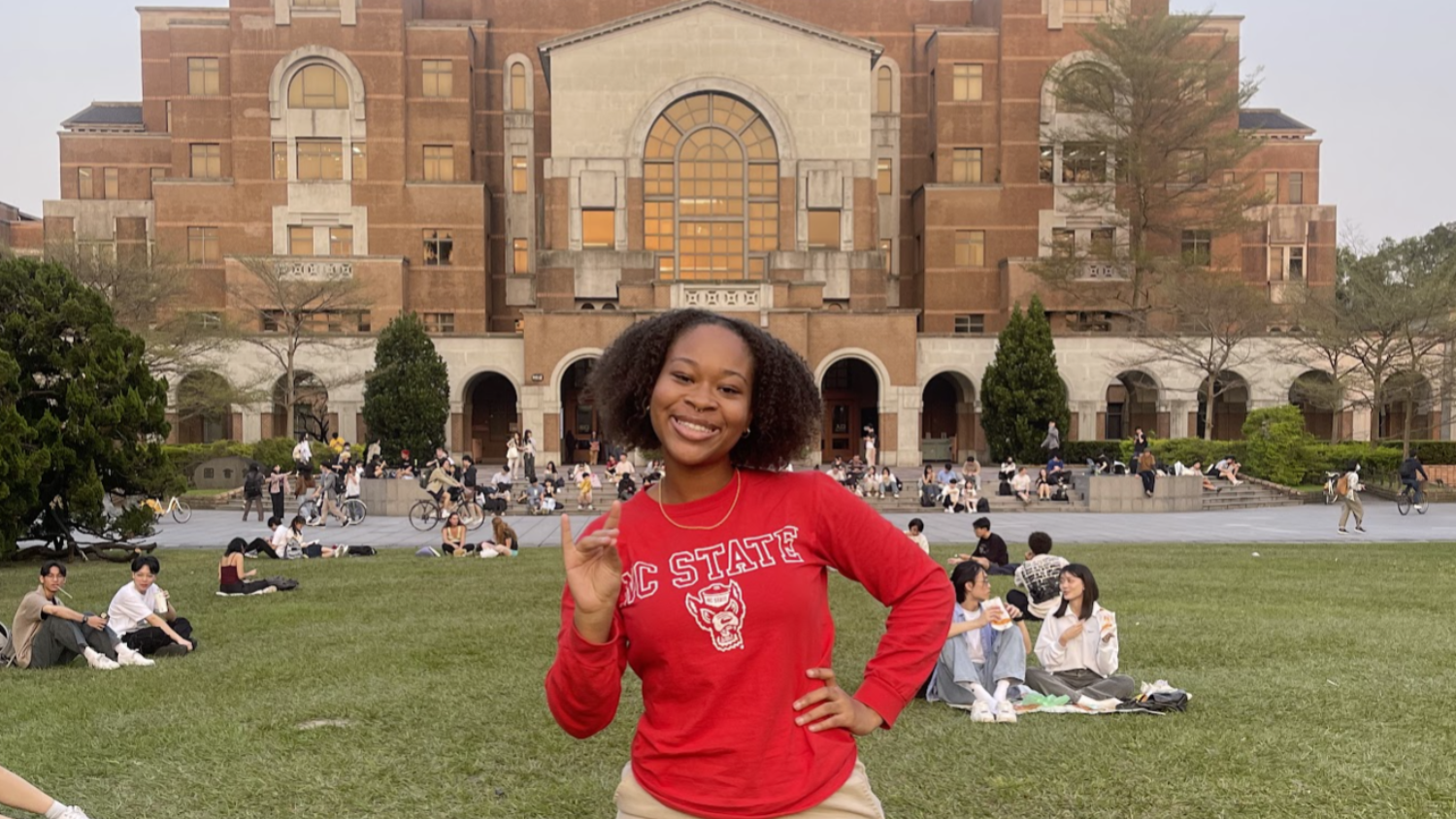 Grace Lowery in front of Main Library in Taiwan