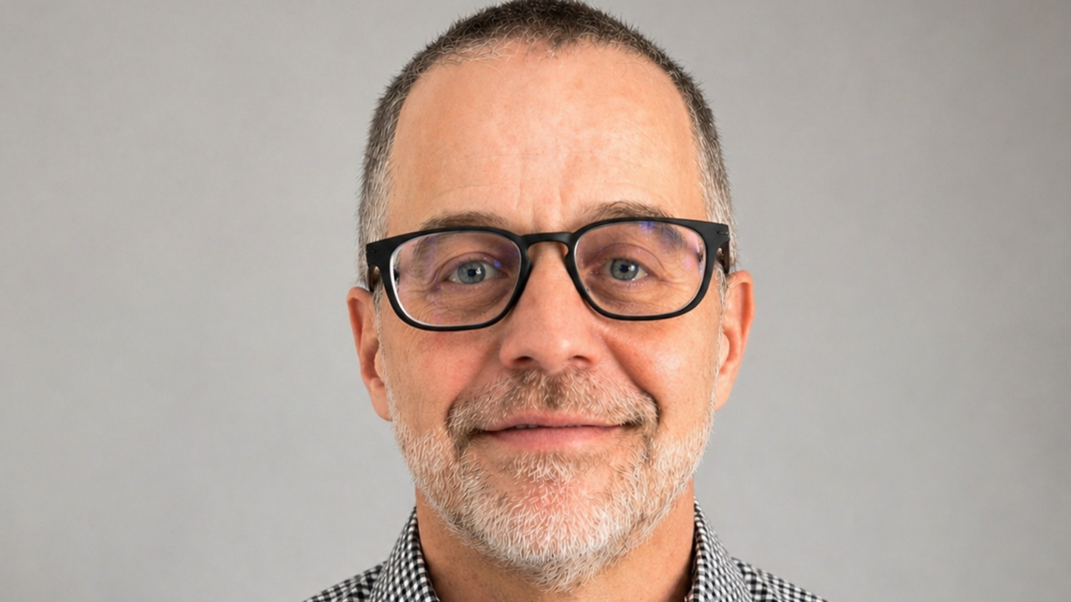 Decorative headshot of Professor Paul Umbach