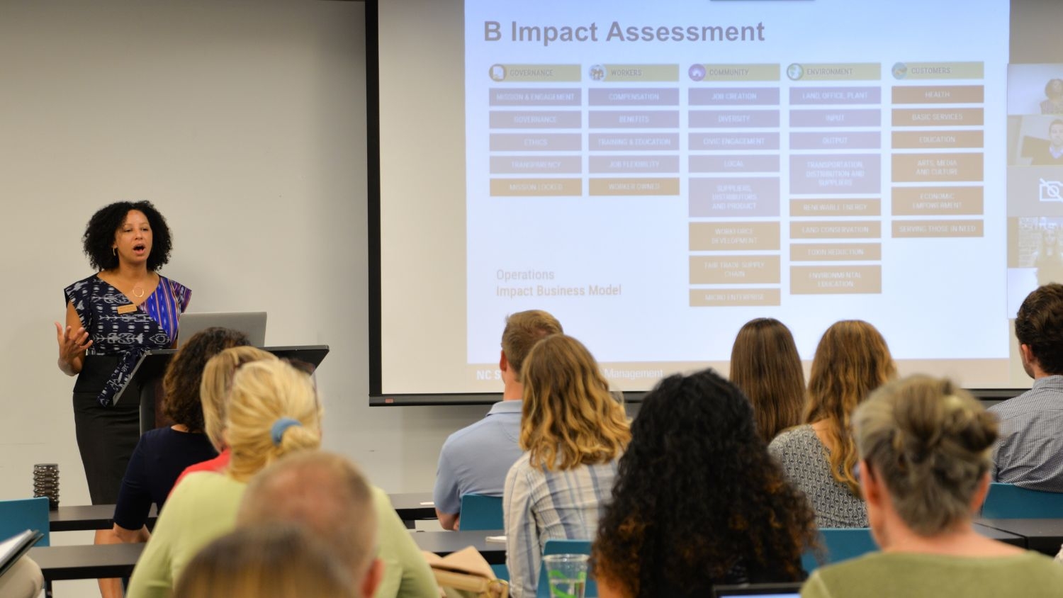 Jessica Yinka Thomas teaching a course